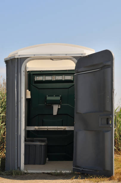 Best Portable bathroom rental  in Highland, UT